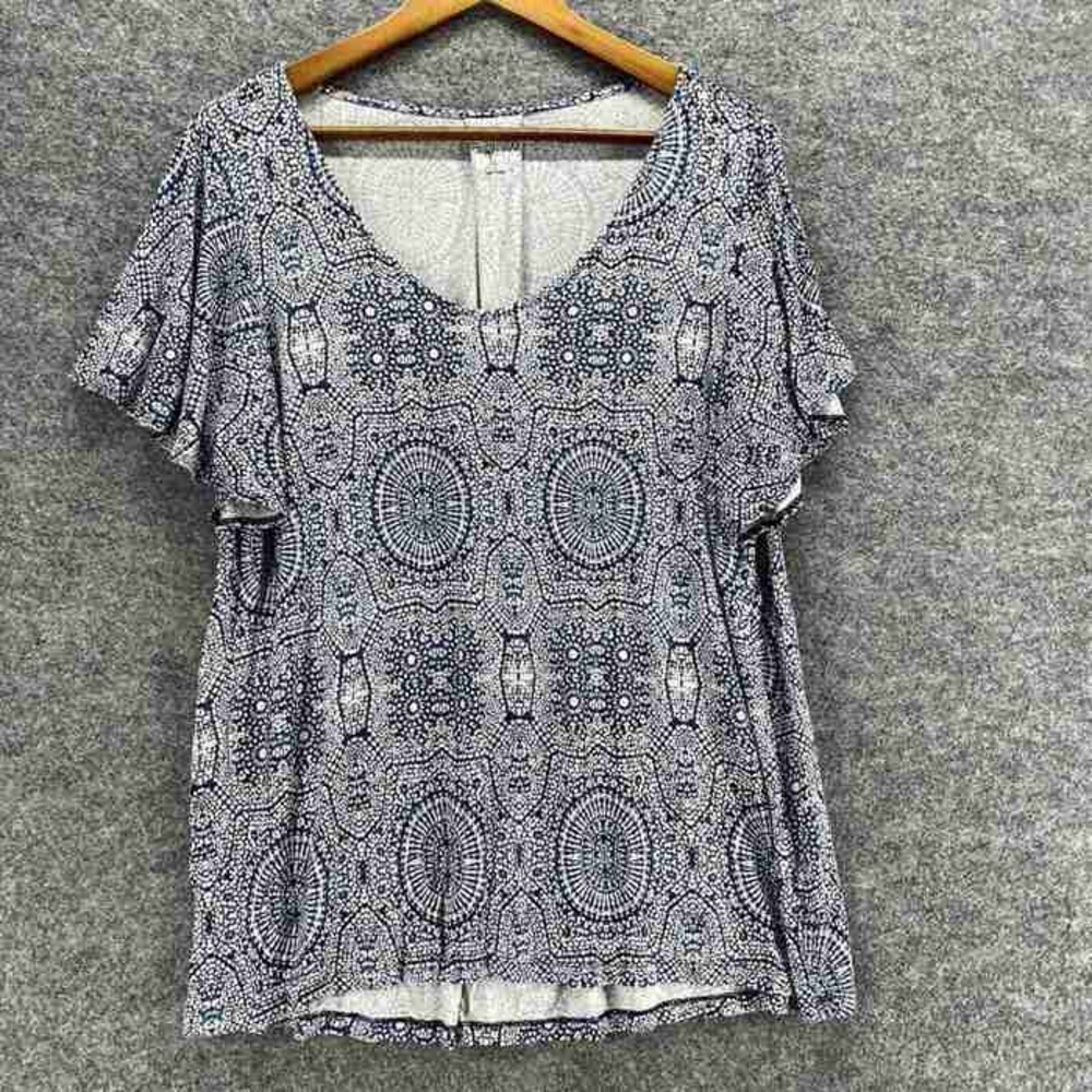 Patterned Blue and White Women's Top